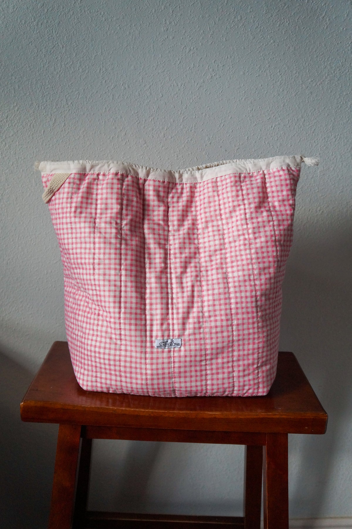 Handmade xlarge 1/1 vintage pink gingham quilted drawstring bag