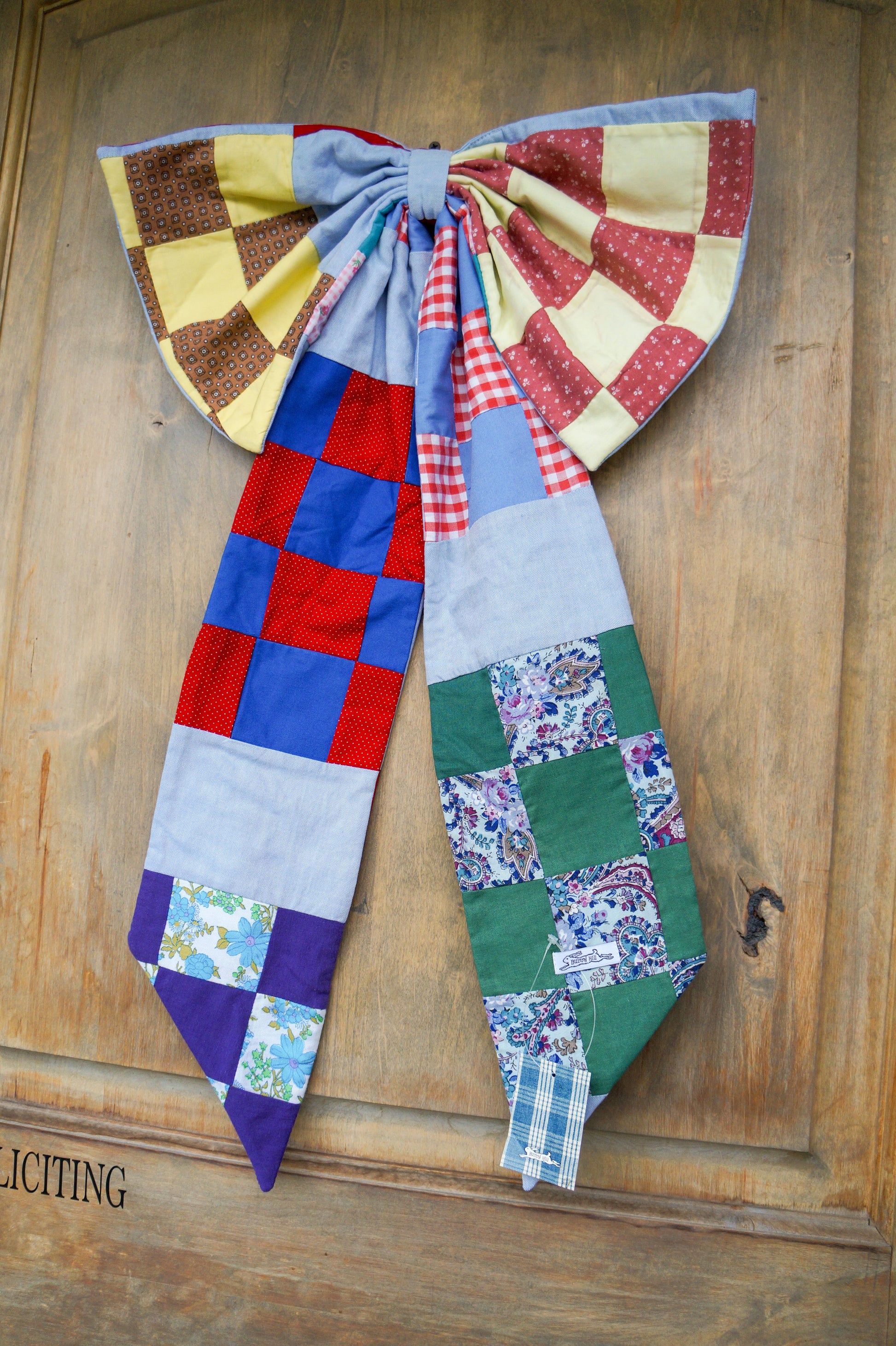 Handmade bow-Patchwork quilt top