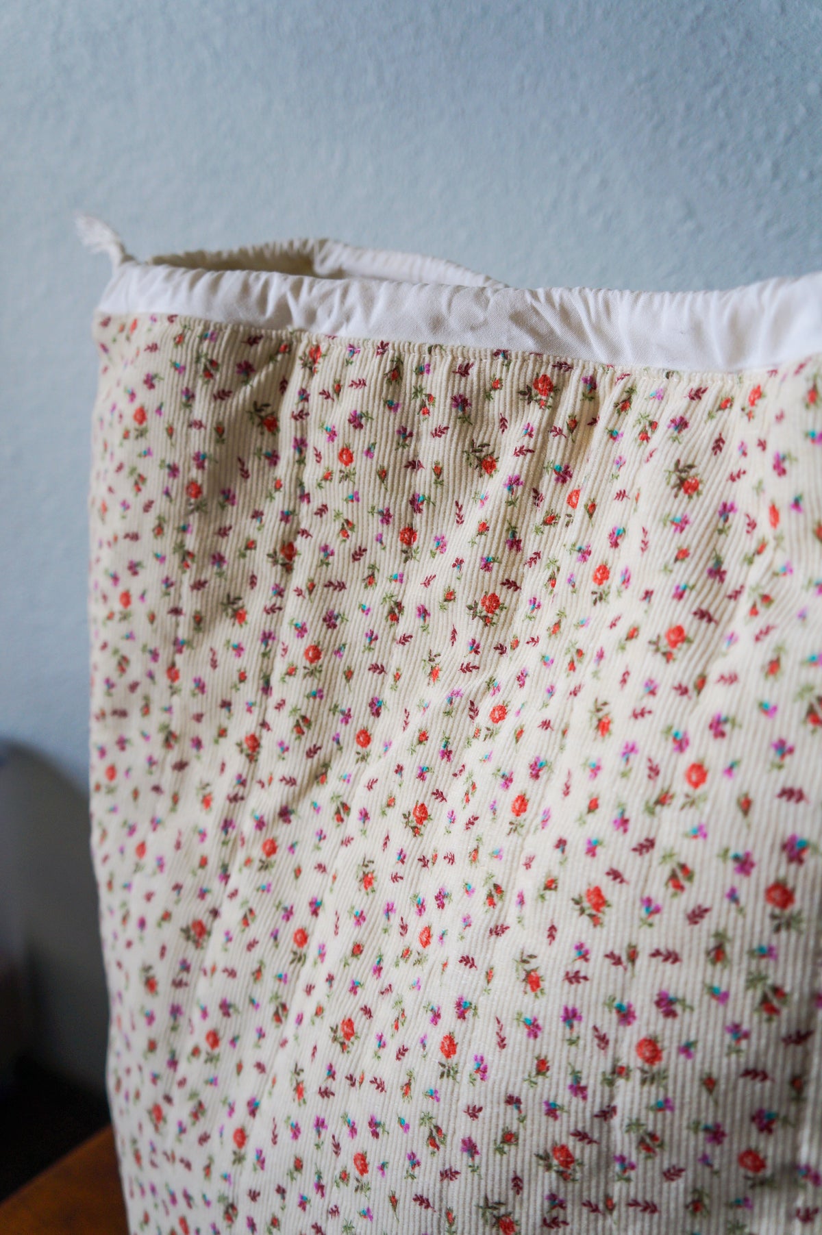 Handmade xlarge 1/1 vintage floral corduroy drawstring bag