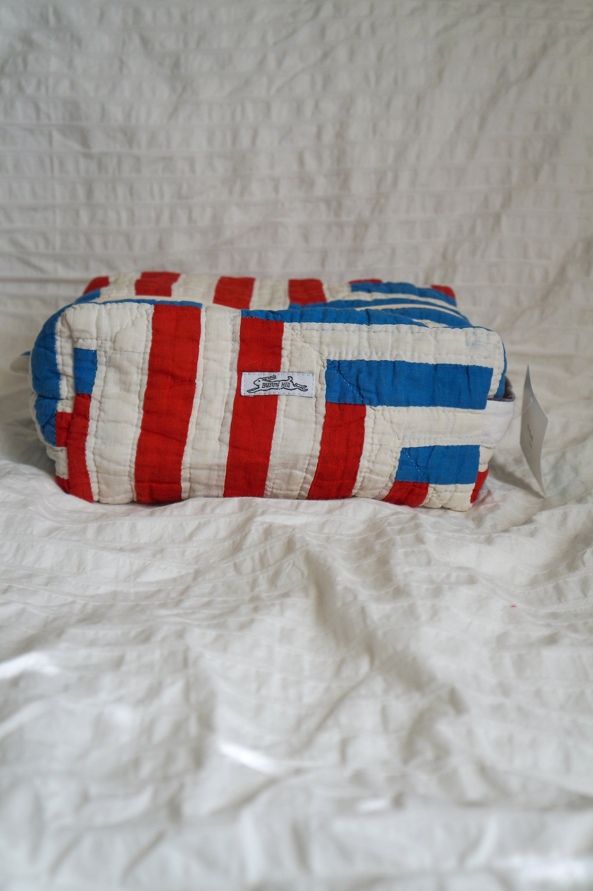Handmade jumbo box pouch (red+white handstitch quilt)