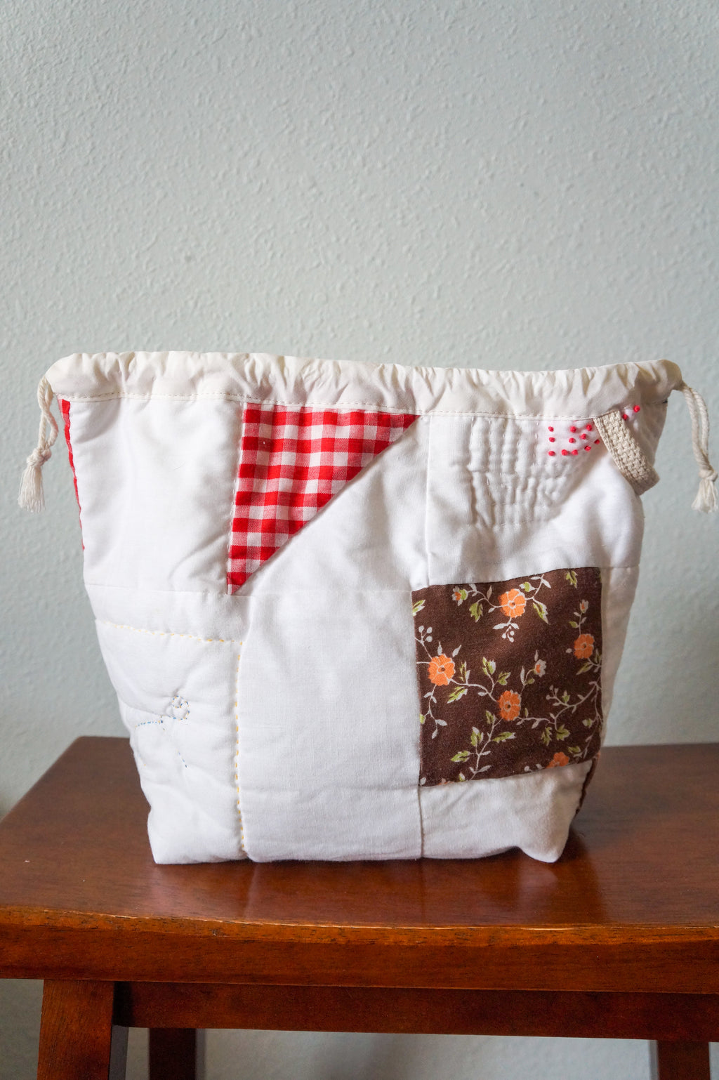 Handmade medium 1/1 vintage signature quilt drawstring bag