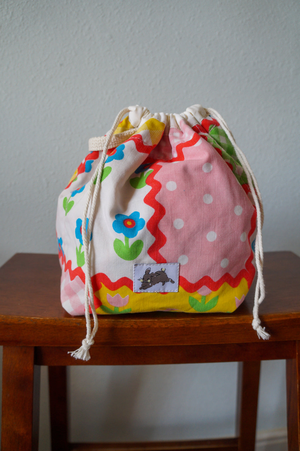 Handmade medium 1/1 vintage rick rack quilt drawstring bag