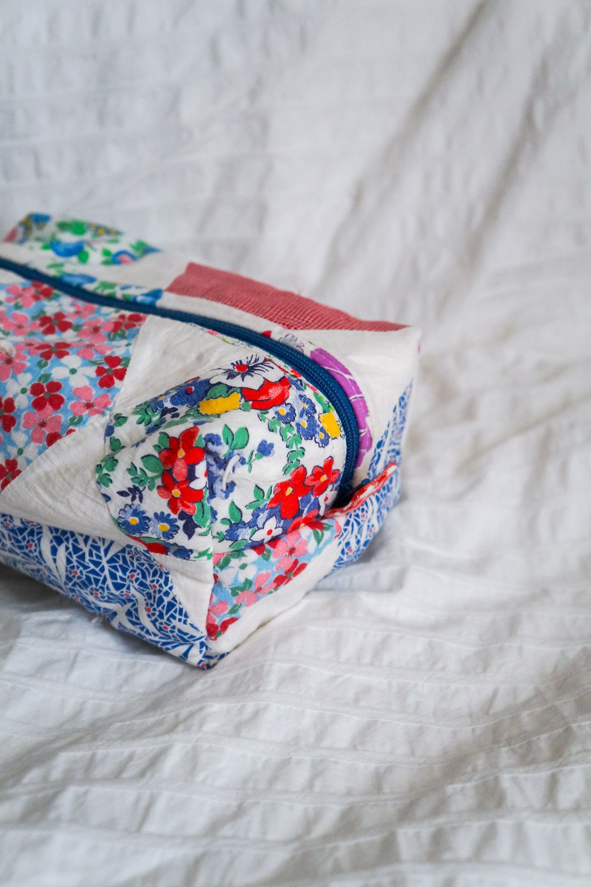 Handmade feed sack quilt regular box pouch
