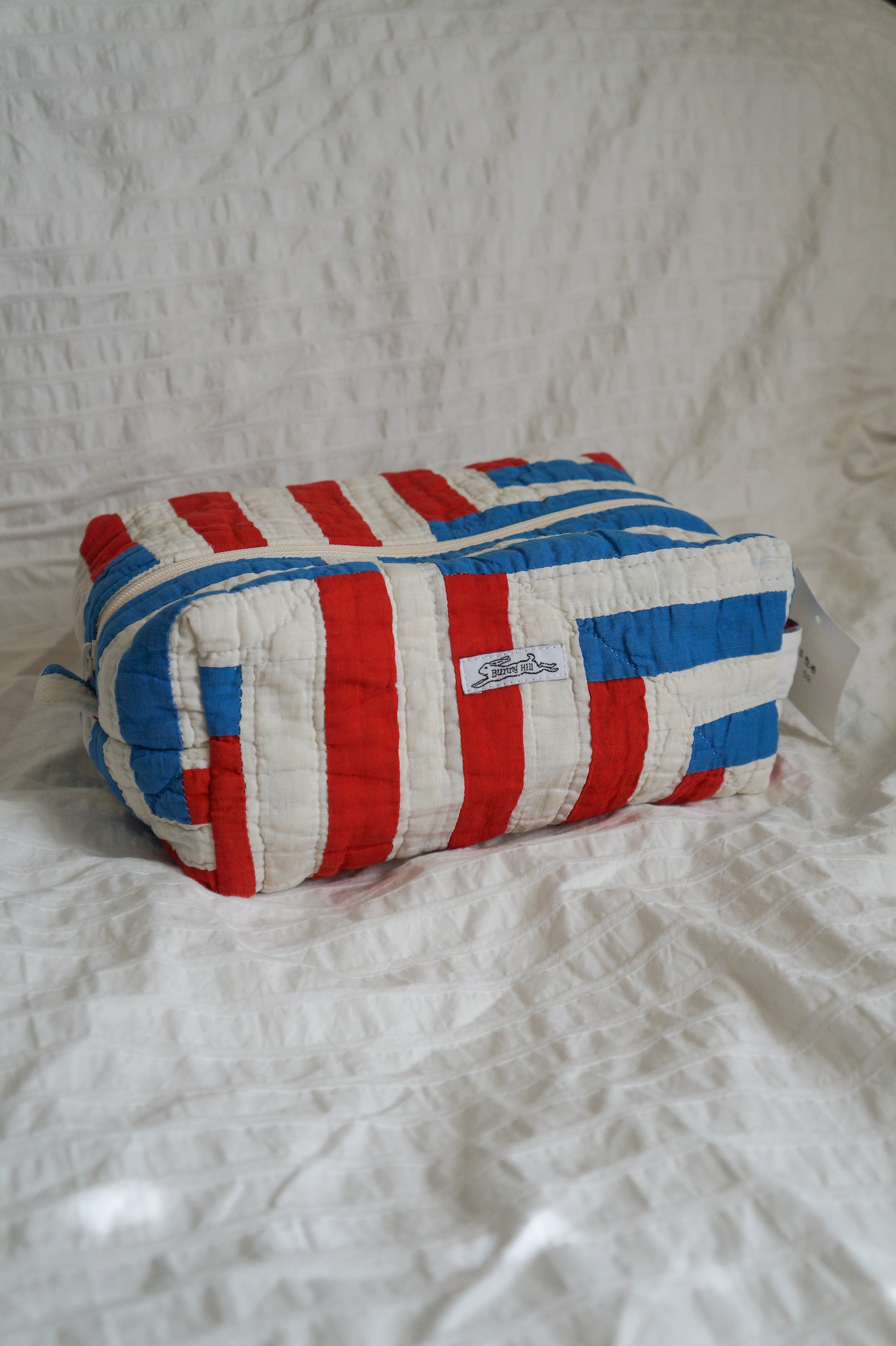 Handmade jumbo box pouch (red+white handstitch quilt)