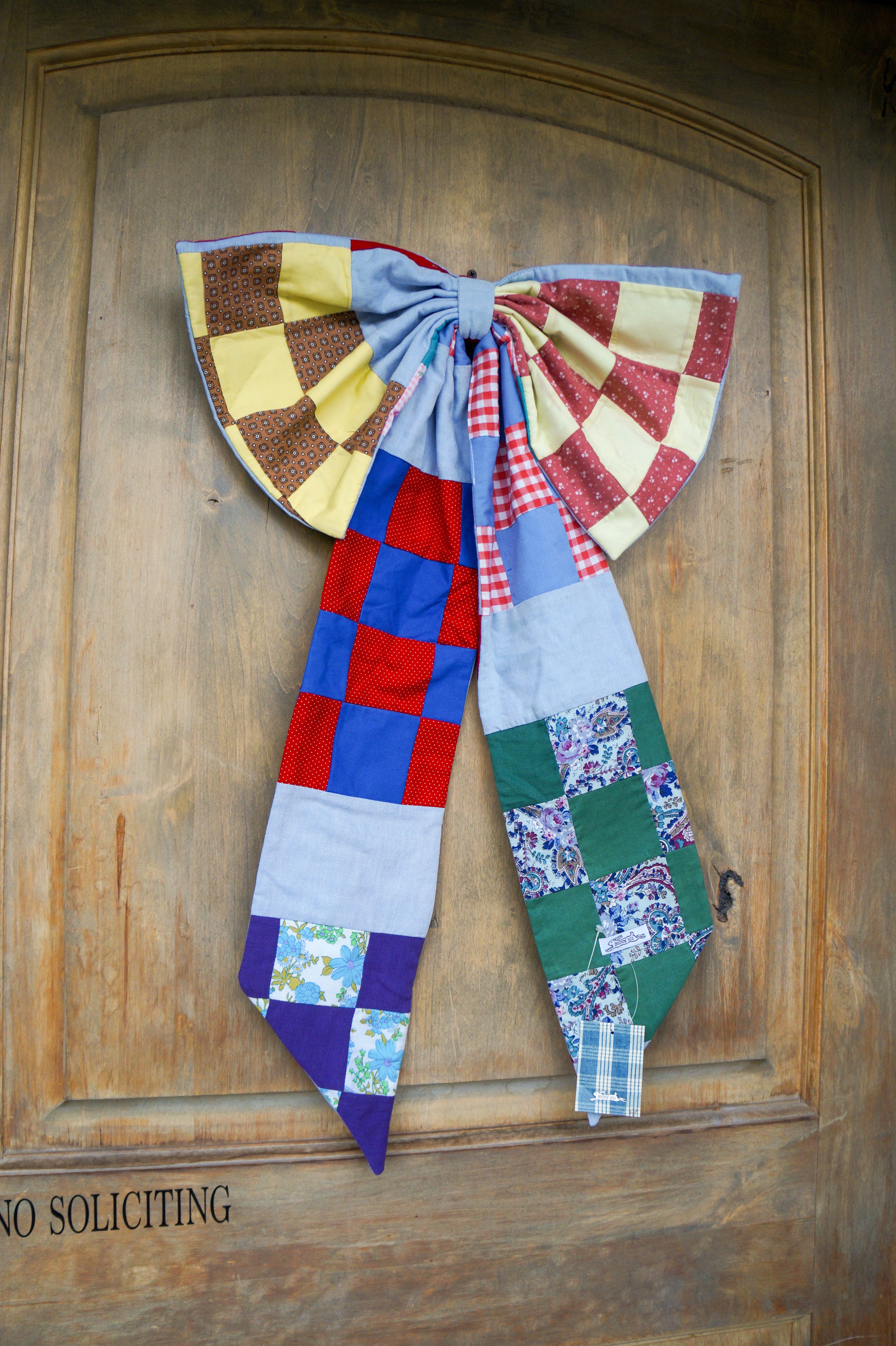 Handmade bow-Patchwork quilt top