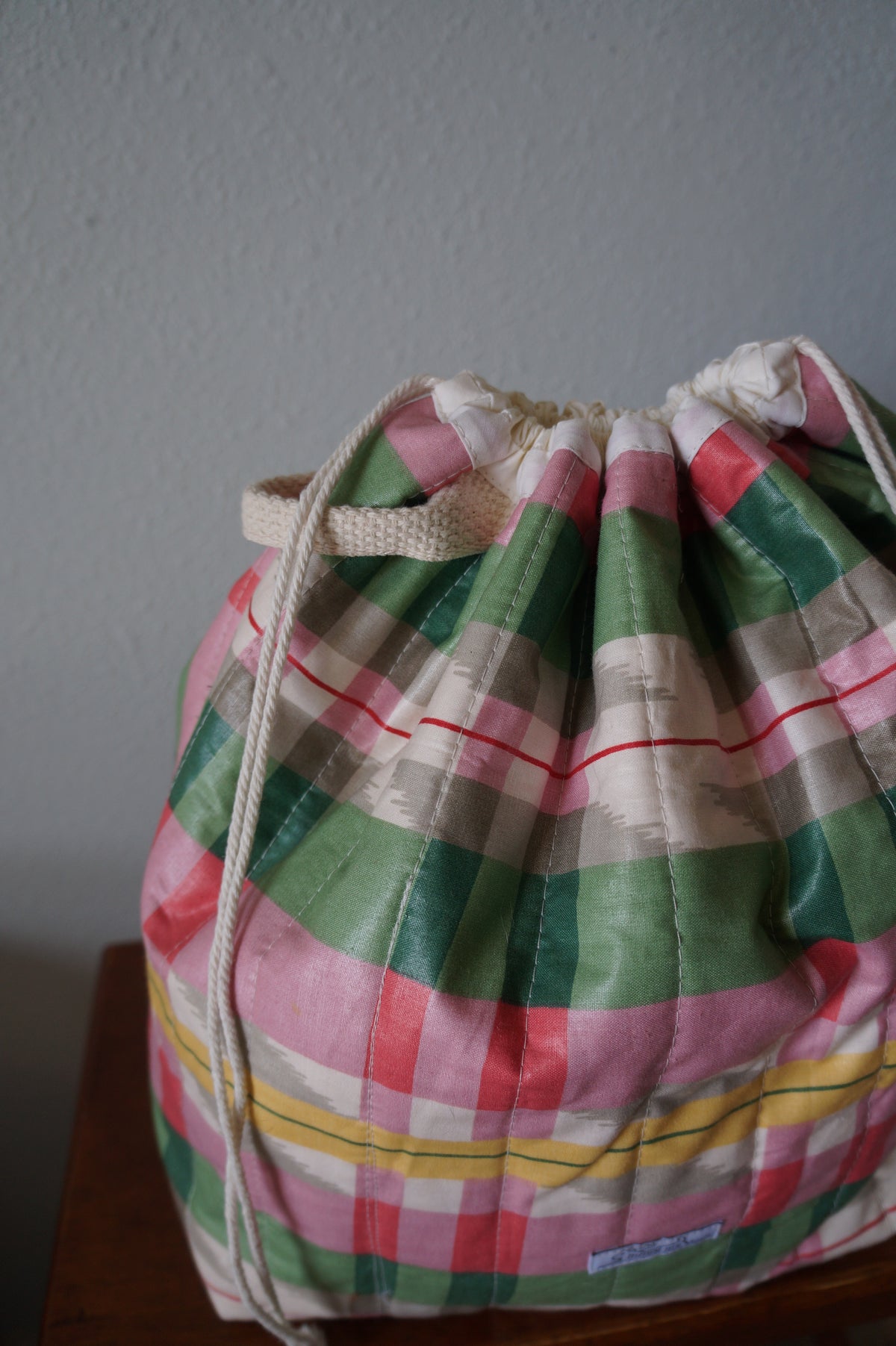Handmade xlarge 1/1 vintage pink plaid quilted drawstring bag