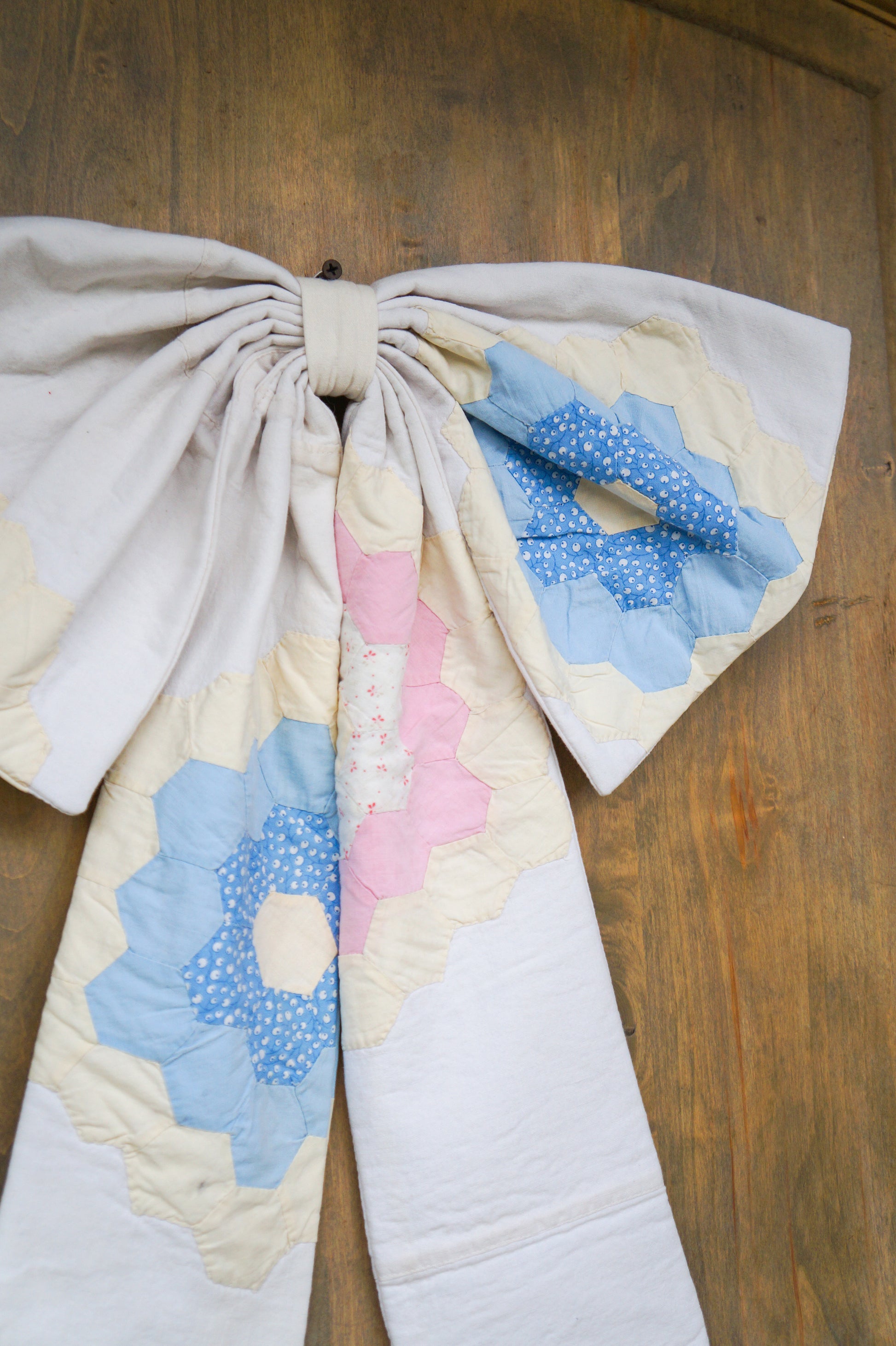 Handmade bow- vintage flower garden quilt