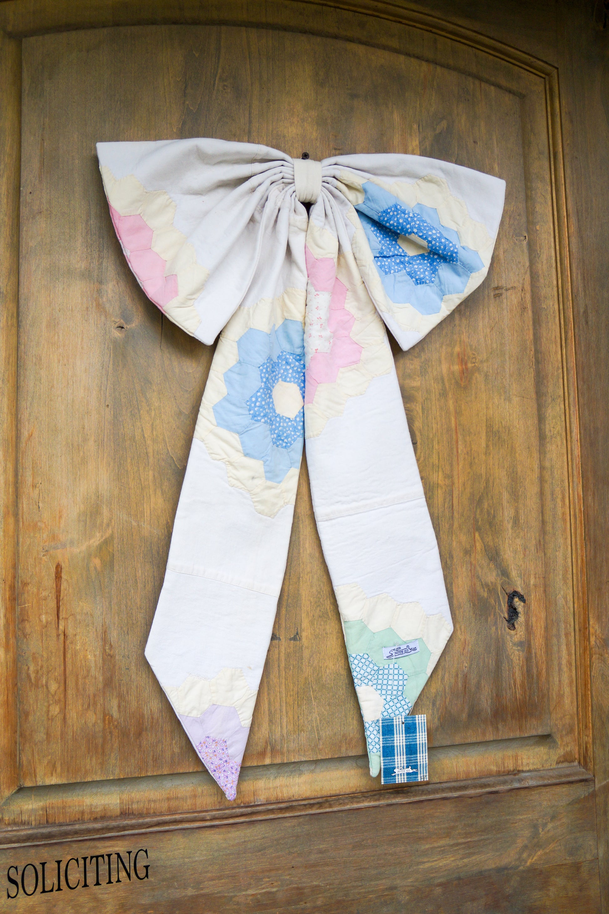 Handmade bow- vintage flower garden quilt