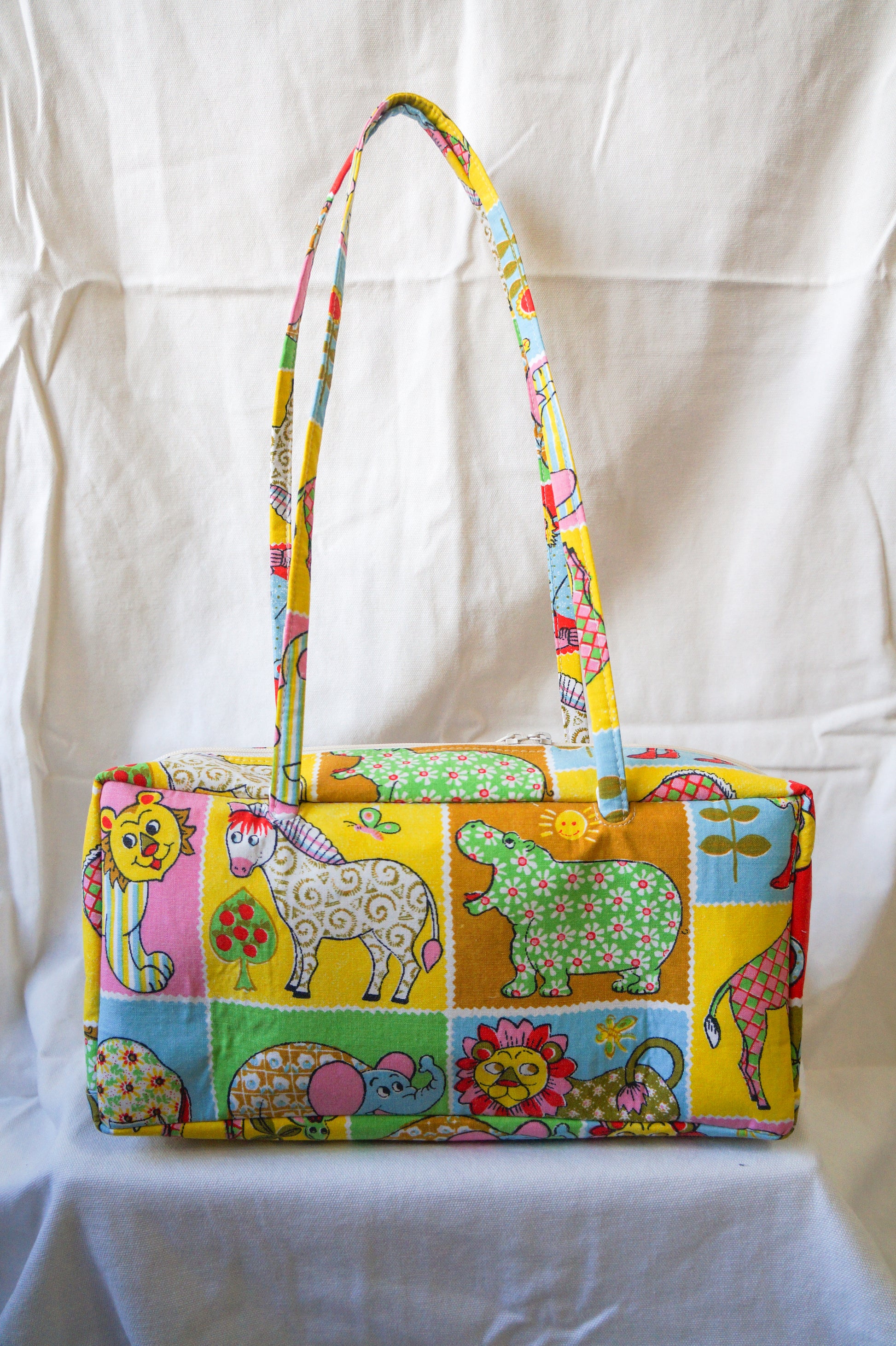 Handmade 1/1 vintage 70s animals bowler bag