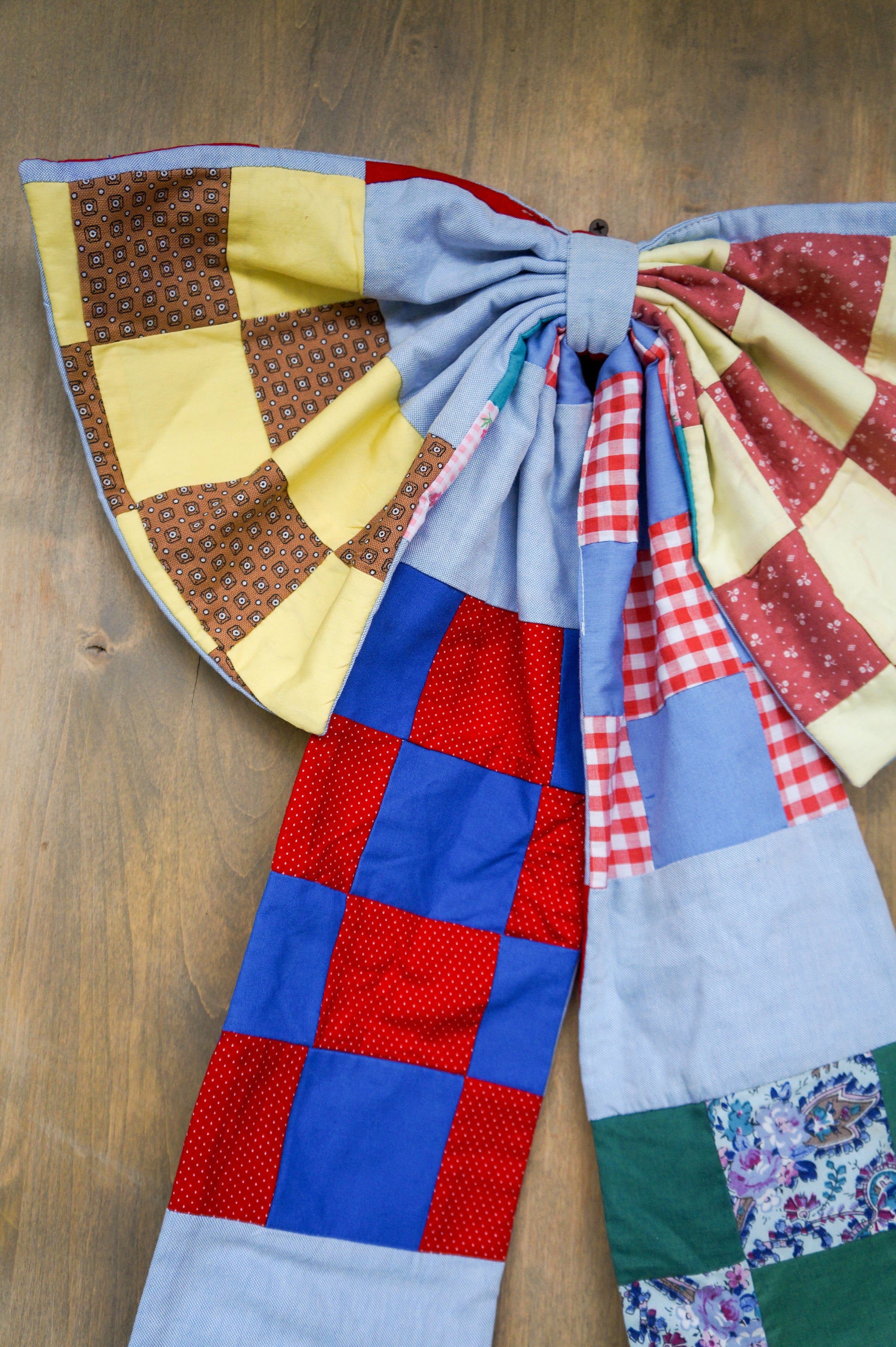 Handmade bow-Patchwork quilt top
