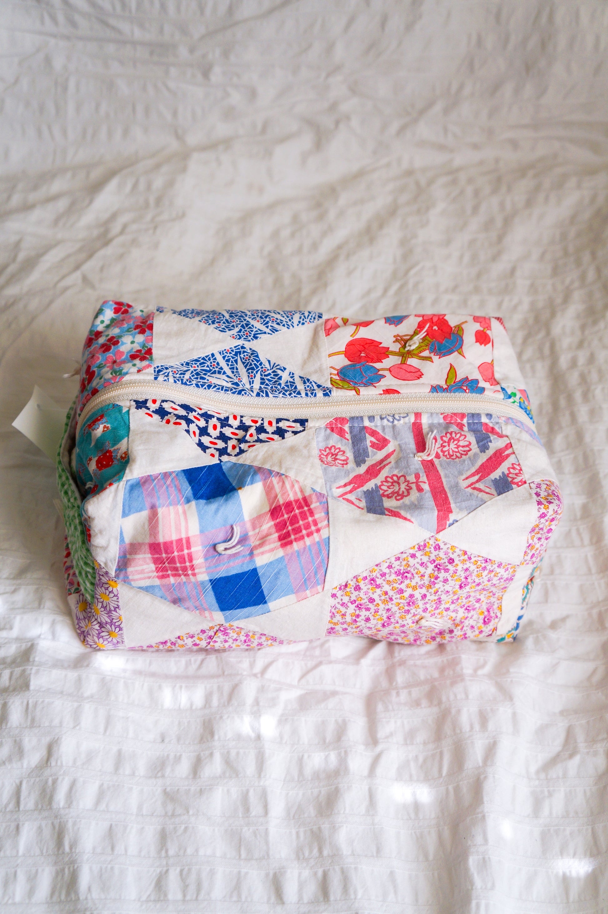 Handmade feed sack quilt jumbo box pouch