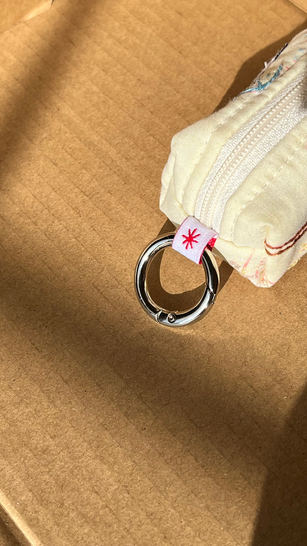 3/4" Jump Spring Circle Carabiner